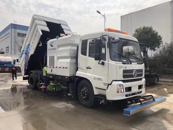 東風(fēng)天錦洗掃車7方塵箱/8.5方水箱 東風(fēng)天錦洗掃車7方塵箱/8.5方水箱