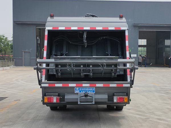 程力威牌CLW5080ZYSQ6型壓縮式垃圾車(chē) 程力威牌CLW5080ZYSQ6型壓縮式垃圾車(chē)