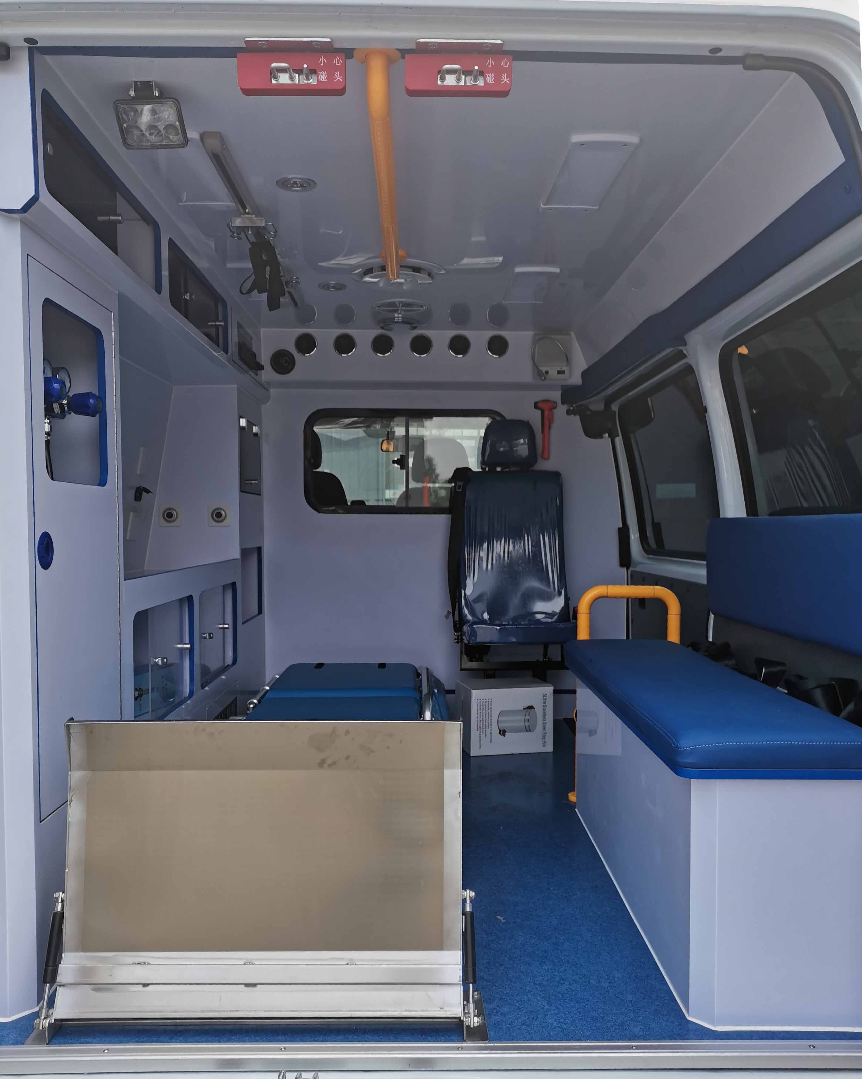 程力牌CL5046XJH6YS型救護車 程力牌CL5046XJH6YS型救護車